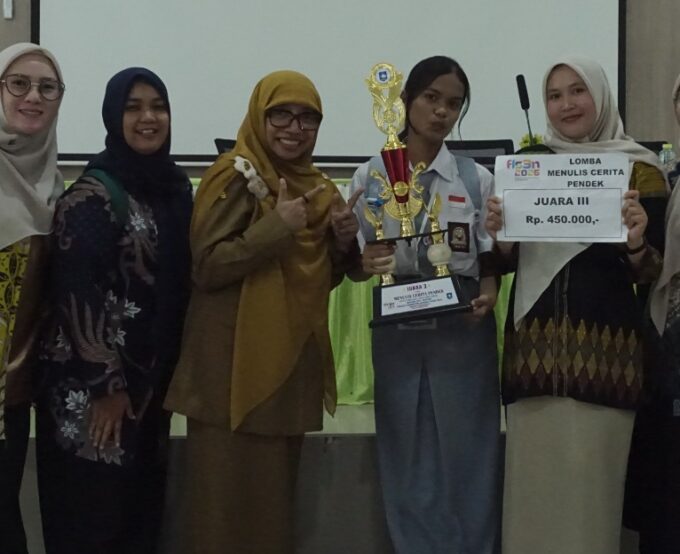 Murid SMA Negeri 1 Belinyu Raih Juara 3 FLS3N Cabang Cerita Pendek