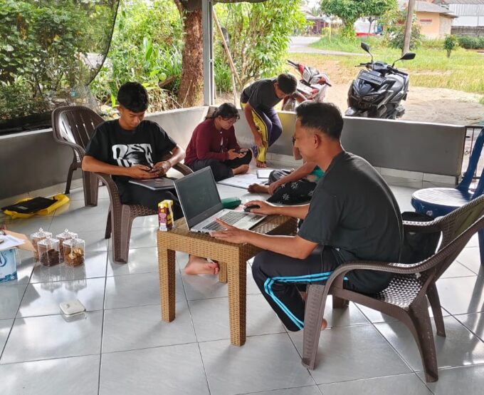 Panitia SPMB SMAN 1 Belinyu Tetap Berikan Layanan Pra Pendaftaran di Rumah
