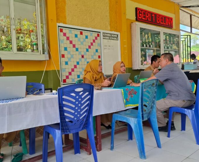 Hari Kedua Pelayanan SPMB SMAN 1 Belinyu, Pengawas Sekolah Turut Pantau Pelaksanaan